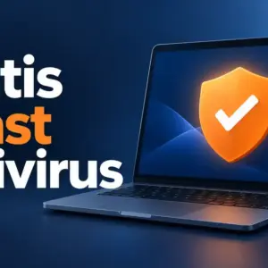 Illustrasjon av en bærbar PC og en mobiltelefon med oransje skjold og hvite hakemerker, ved siden av teksten «Gratis Avast Antivirus».